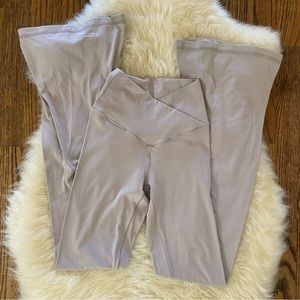 Aerie Offline Crossover Flare Leggings Size XS